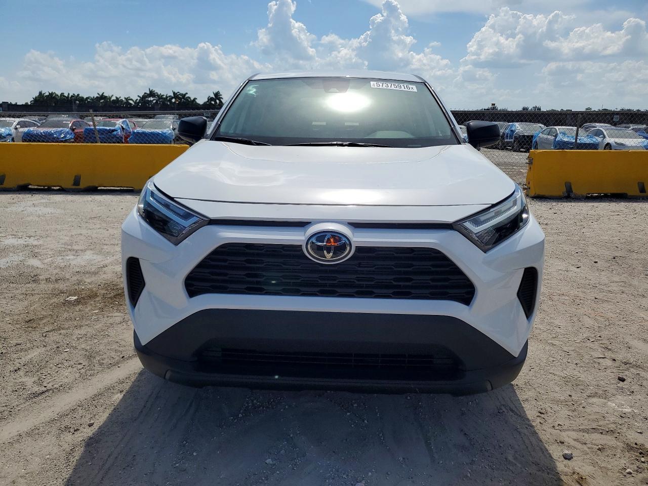 2025 Toyota Rav4 Le - zdjęcie 5