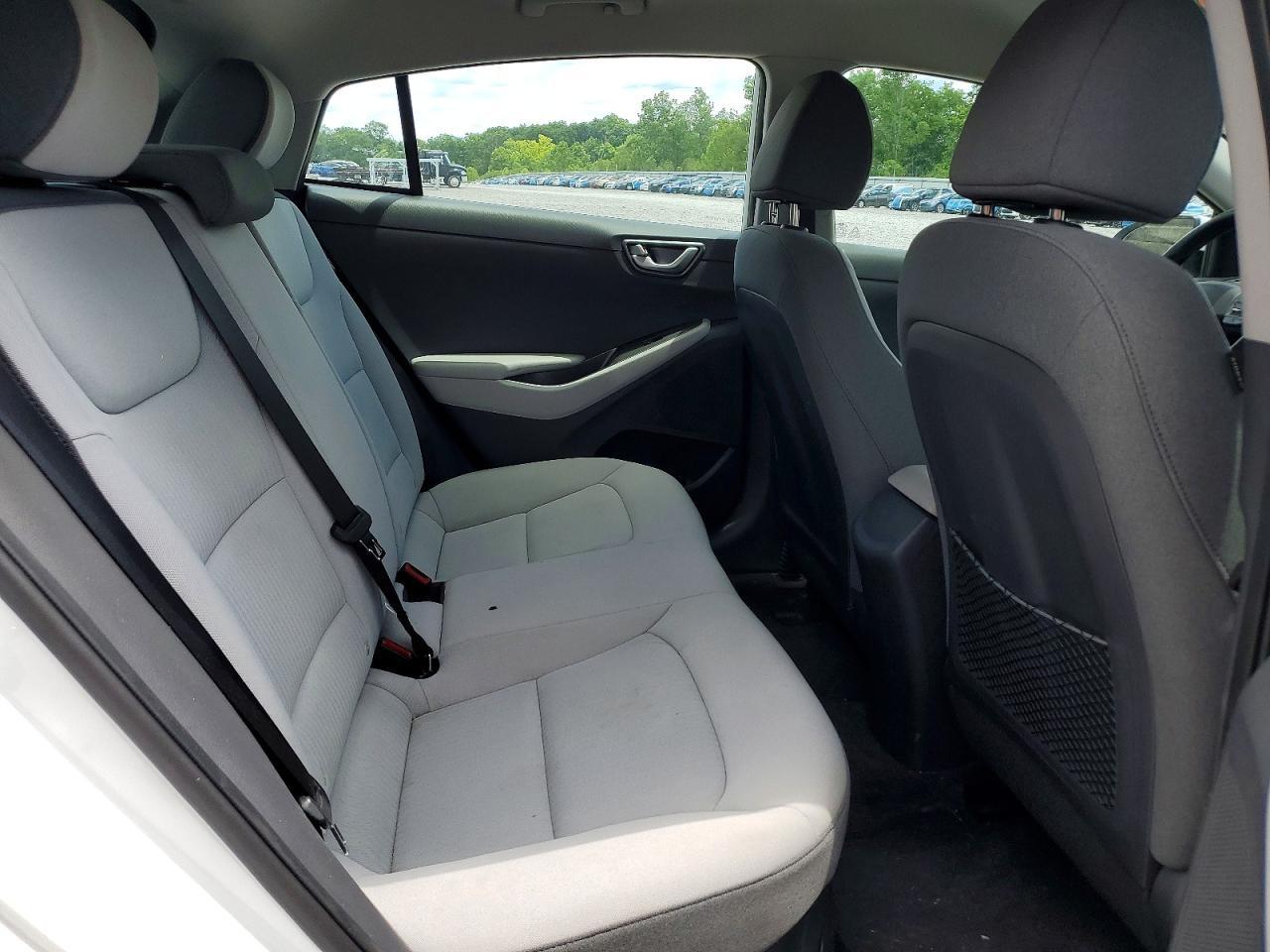 2022 Hyundai Ioniq Blue - zdjęcie 10