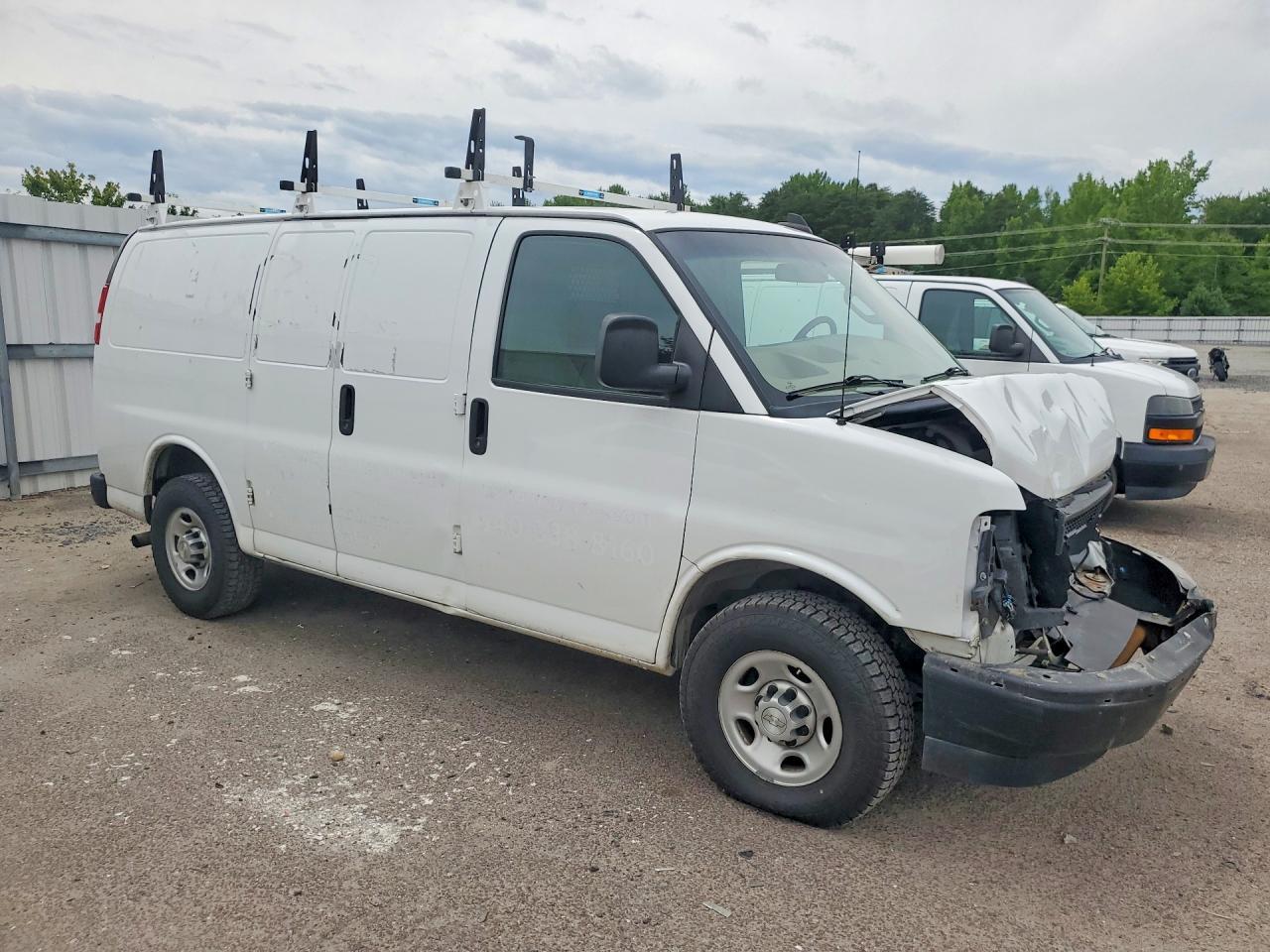 2019 Chevrolet Express G2500 - zdjęcie 4