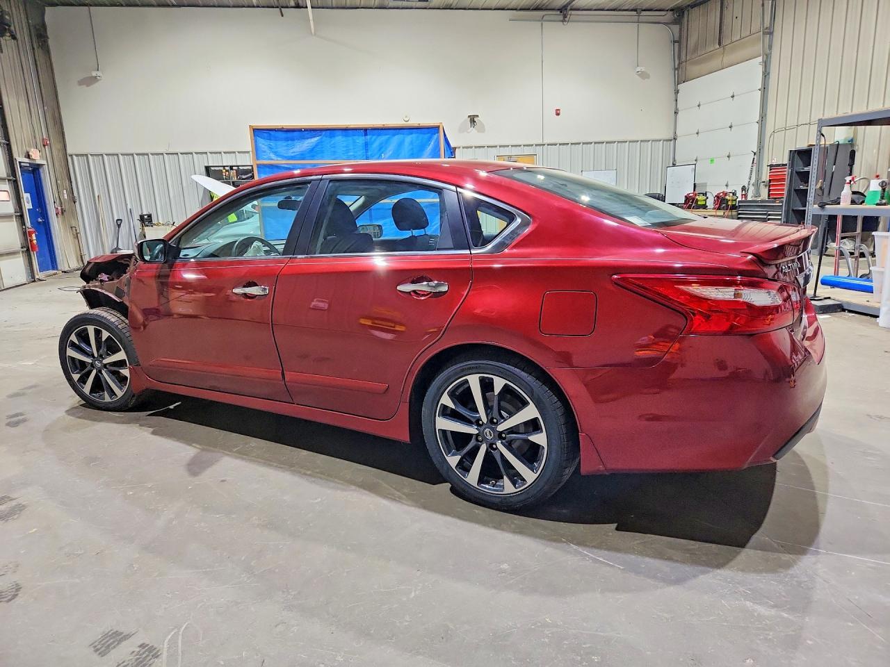 2016 Nissan Altima 2.5 Sr - zdjęcie 2