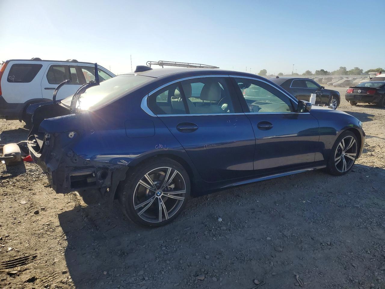 2020 BMW 330I - zdjęcie 3