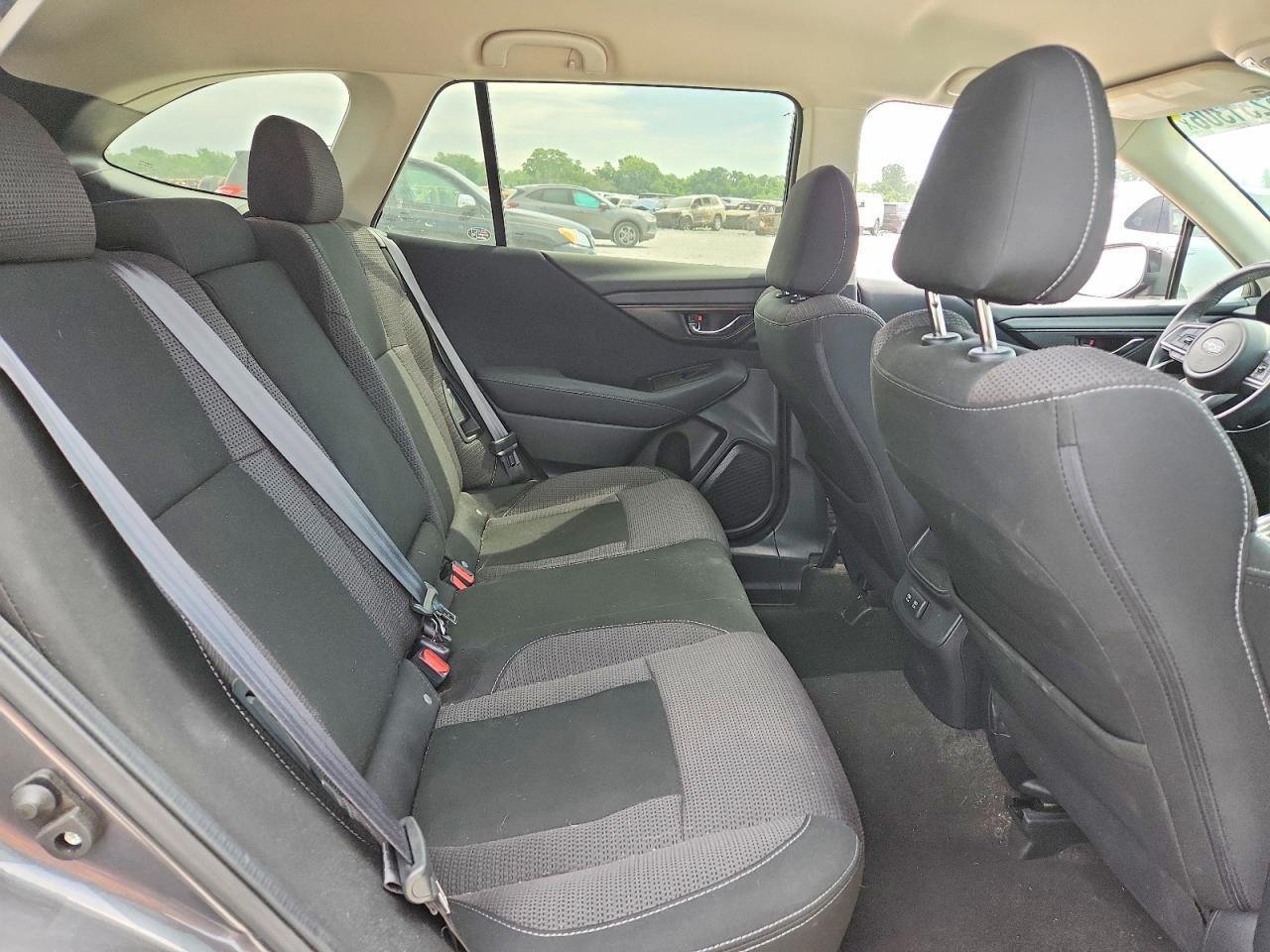 2021 Subaru Outback Premium - zdjęcie 11