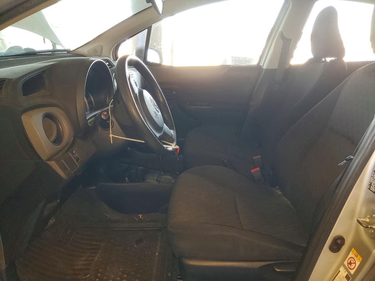 2014 Toyota Yaris - zdjęcie 7