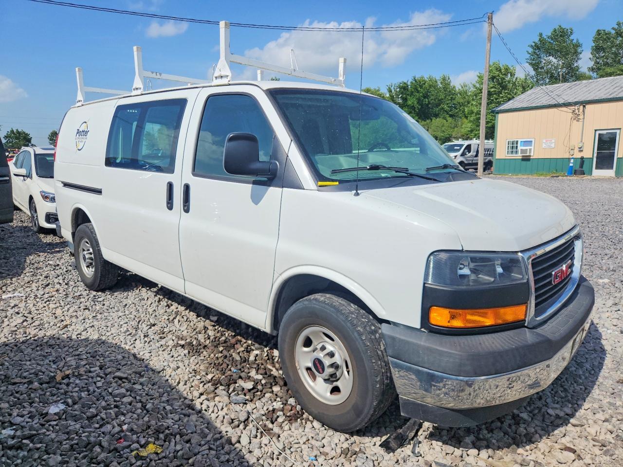 2019 GMC Savana G2500 - zdjęcie 4