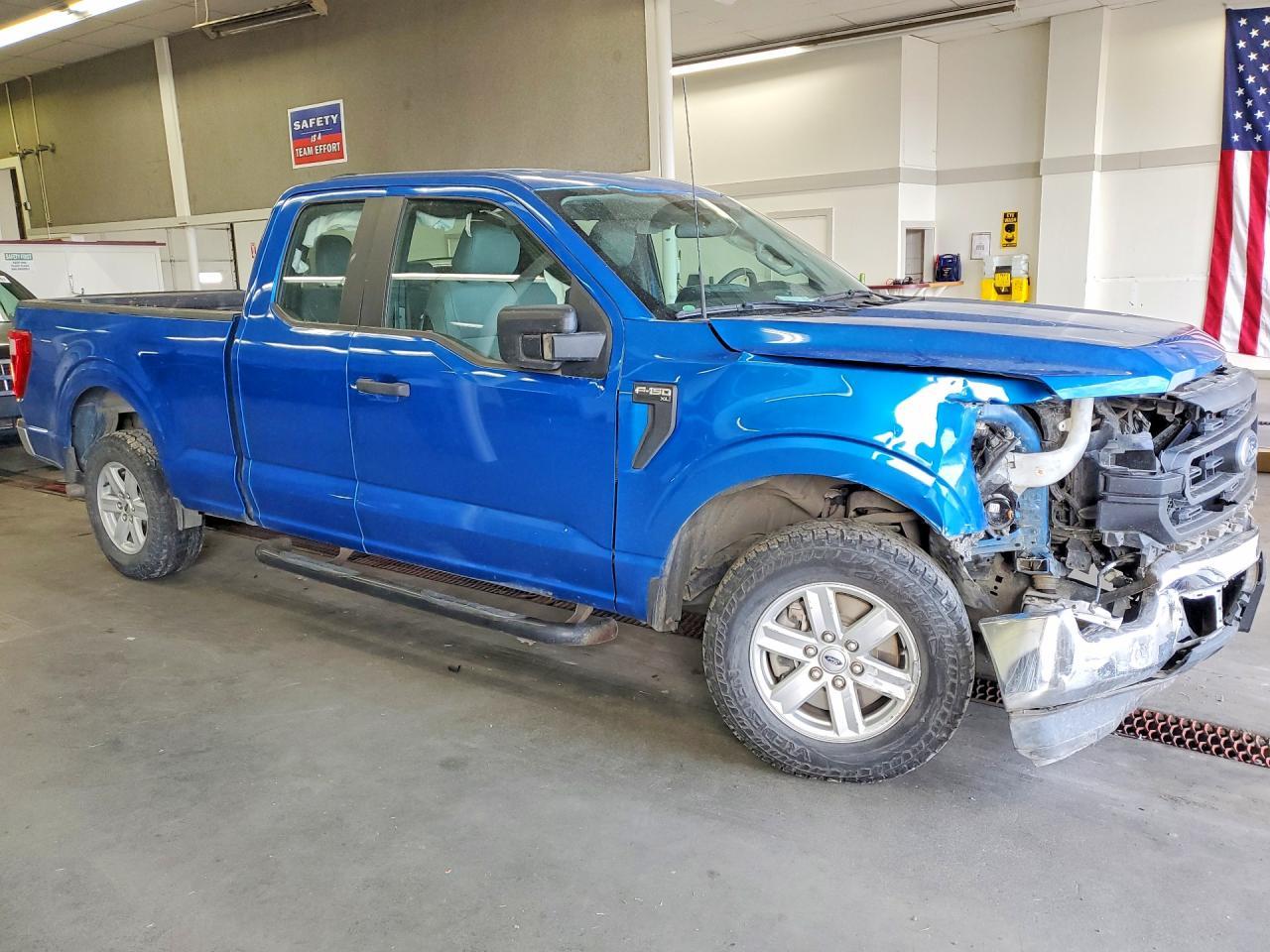 2021 Ford F150 Super Cab - zdjęcie 4