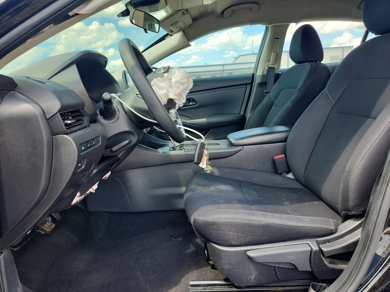 2024 Nissan Sentra S - zdjęcie 7