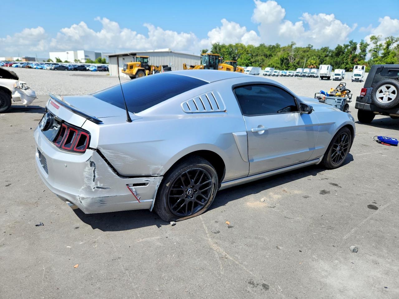 2014 Ford Mustang - zdjęcie 3