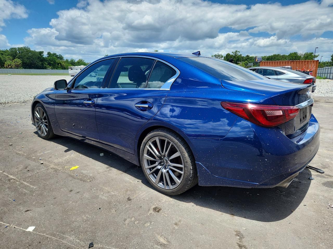 2018 Infiniti Q50 Red Sport 400 - zdjęcie 2