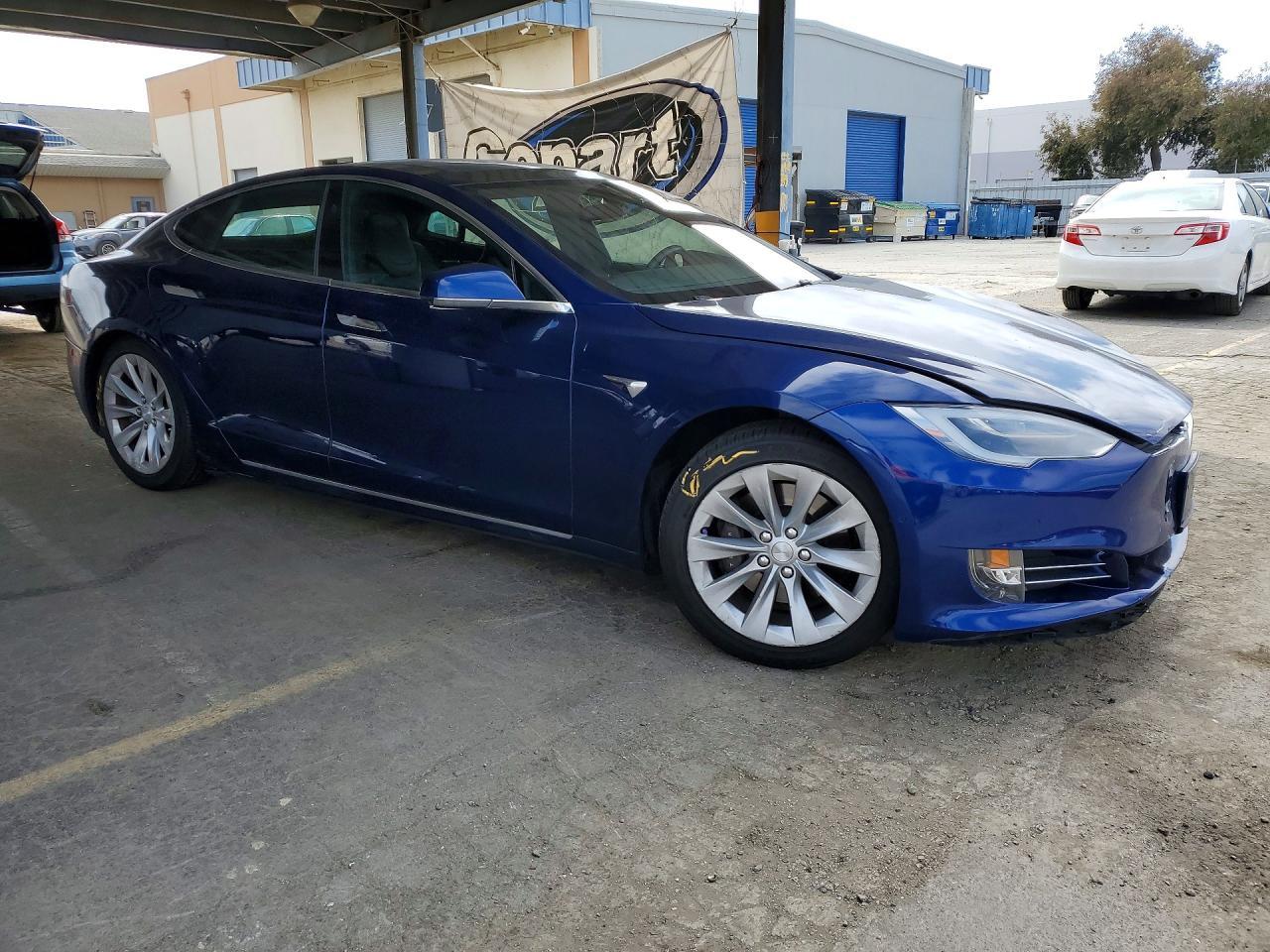 2018 Tesla Model S - zdjęcie 4