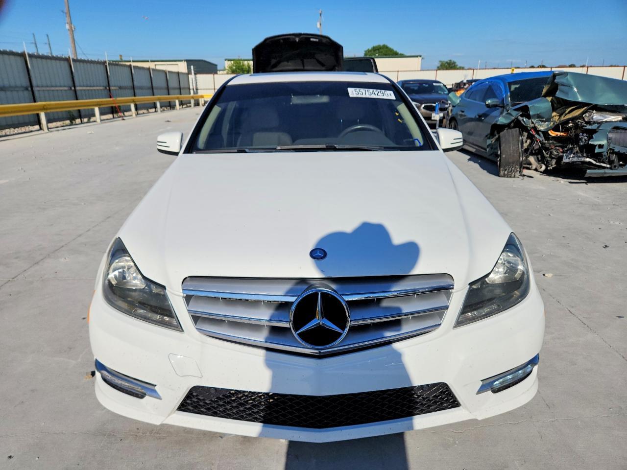 2013 Mercedes-Benz C 250 - zdjęcie 6