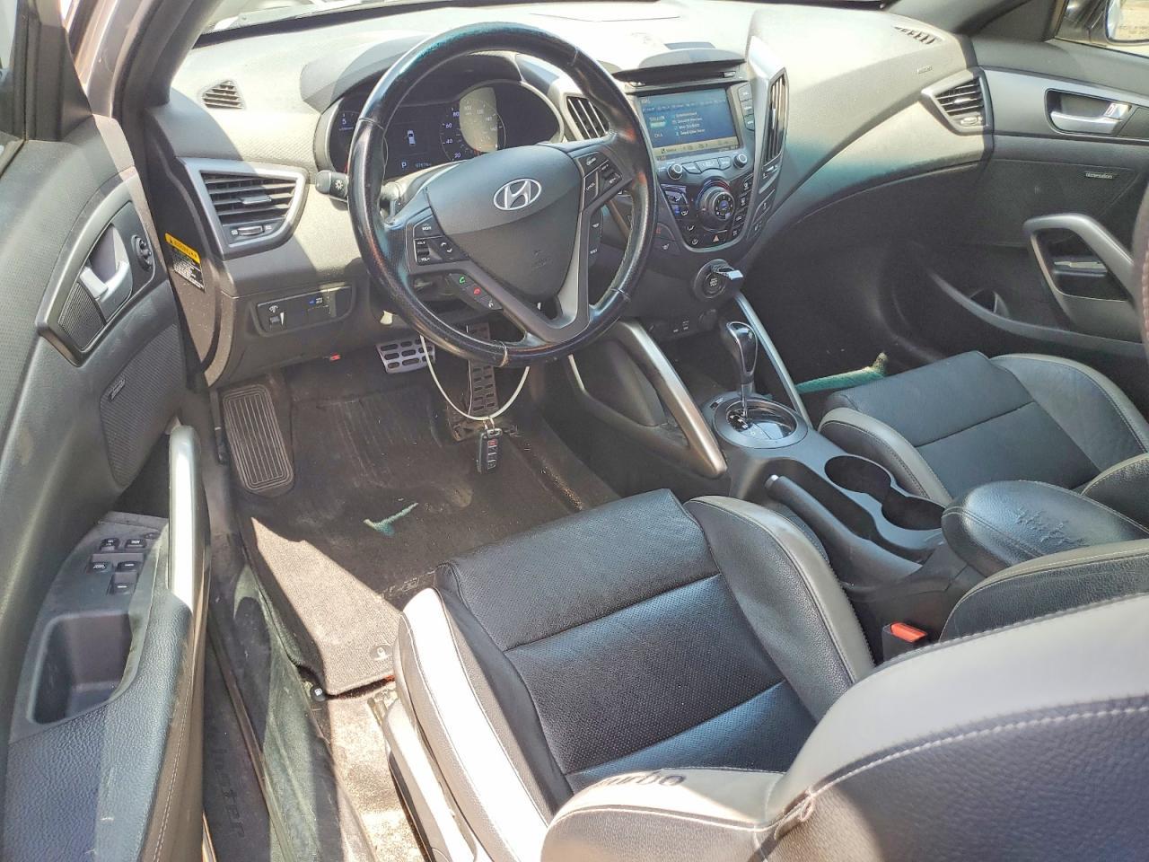 2016 Hyundai Veloster Turbo - zdjęcie 8