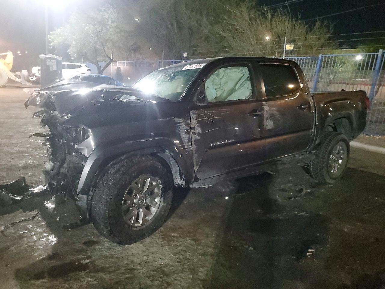 2017 Toyota Tacoma Sr5 - zdjęcie główne