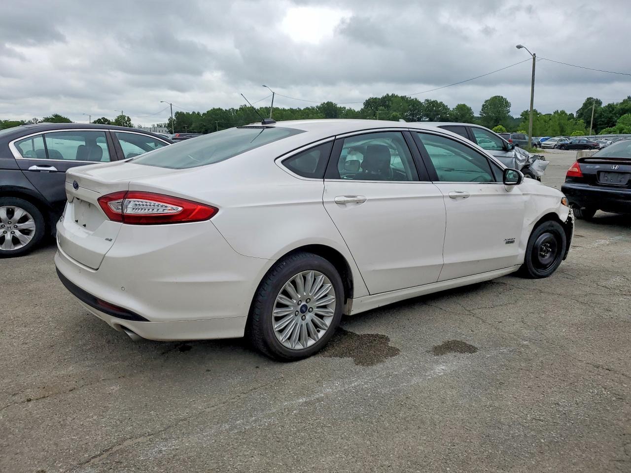 2016 Ford Fusion Se Phev - zdjęcie 3
