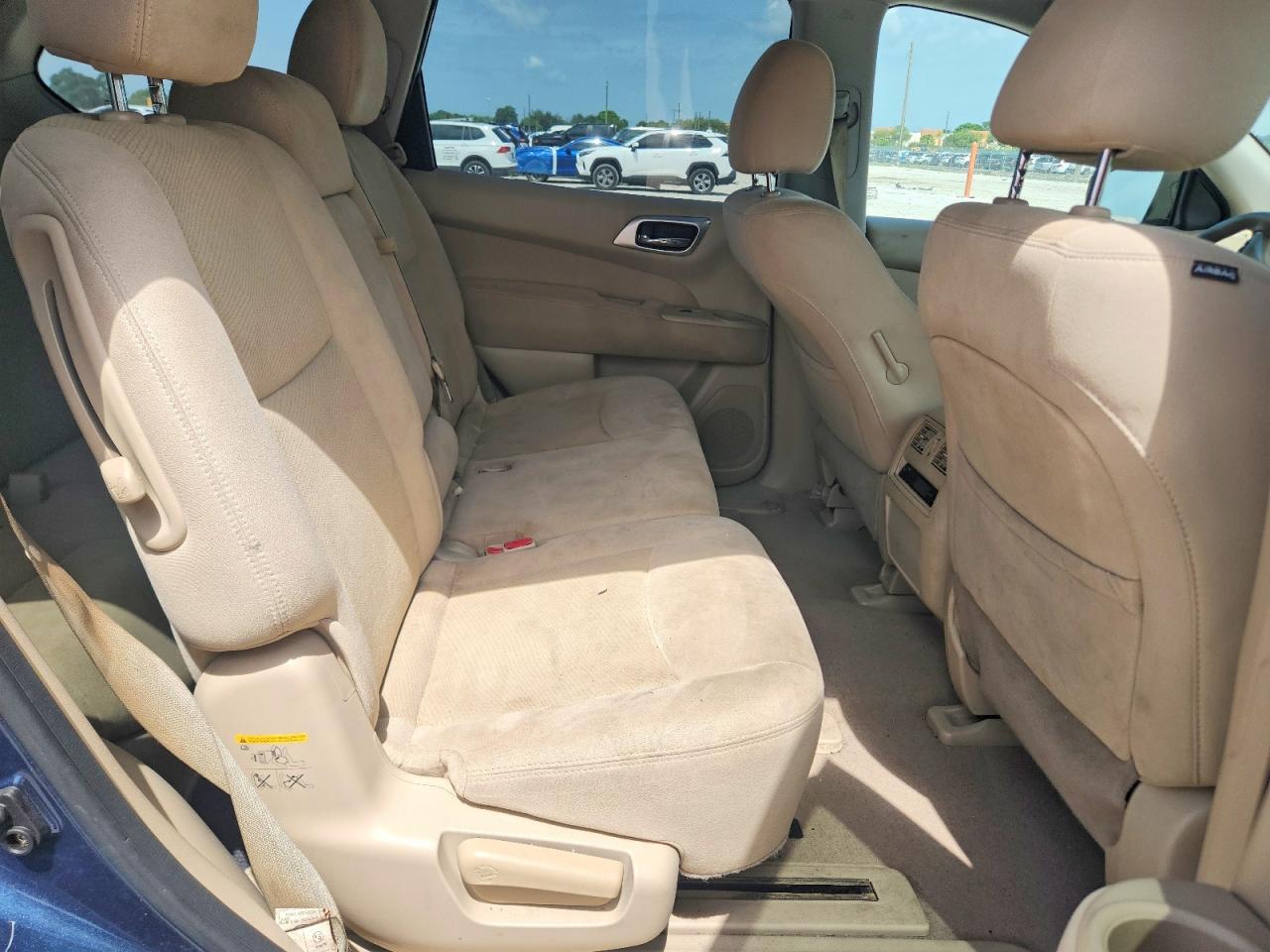 2014 Nissan Pathfinder S - zdjęcie 11