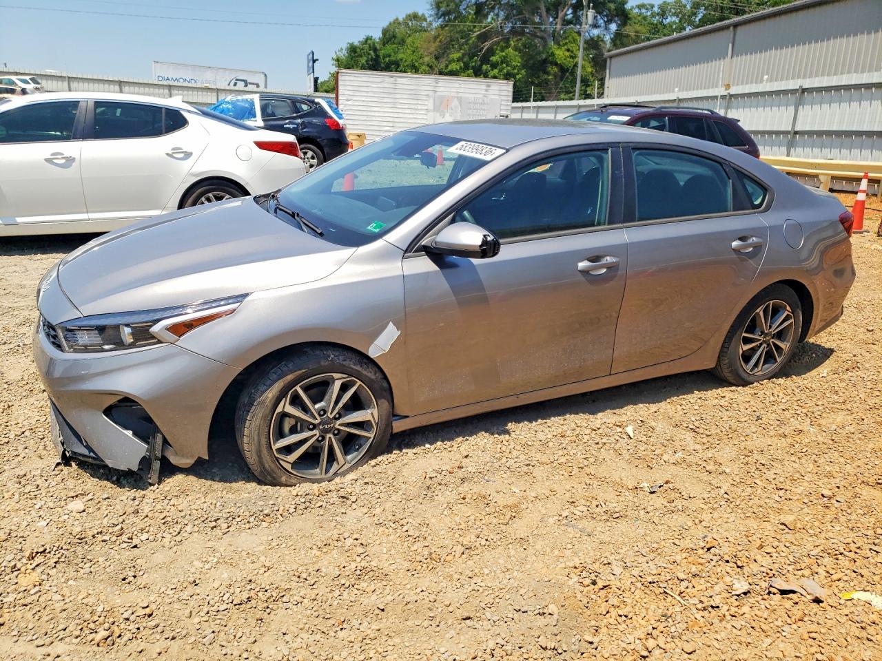 2023 Kia Forte Lxs - zdjęcie główne