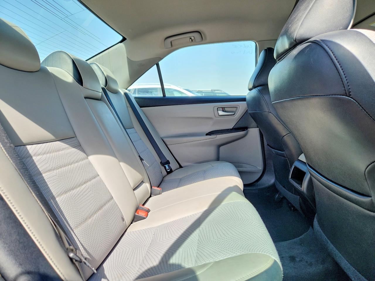 2017 Toyota Camry Se - zdjęcie 10