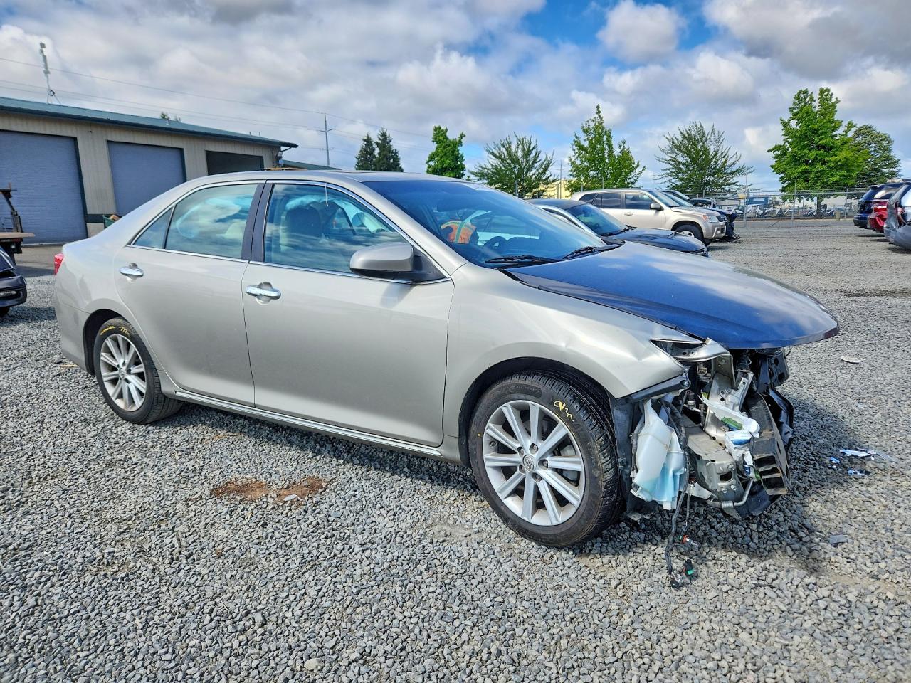 2014 Toyota Camry Xle - zdjęcie 4