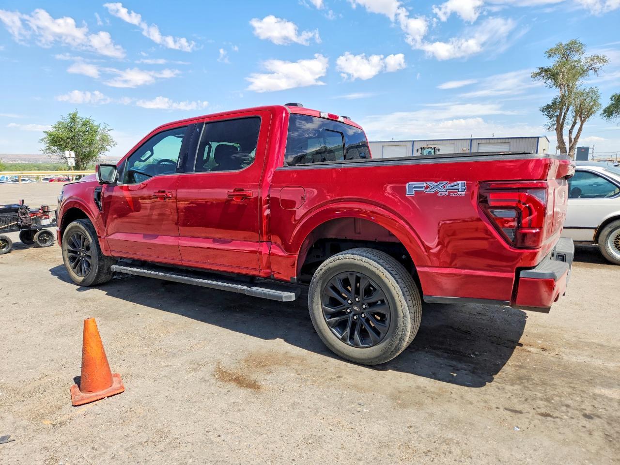 2024 Ford F150 Lariat - zdjęcie 2