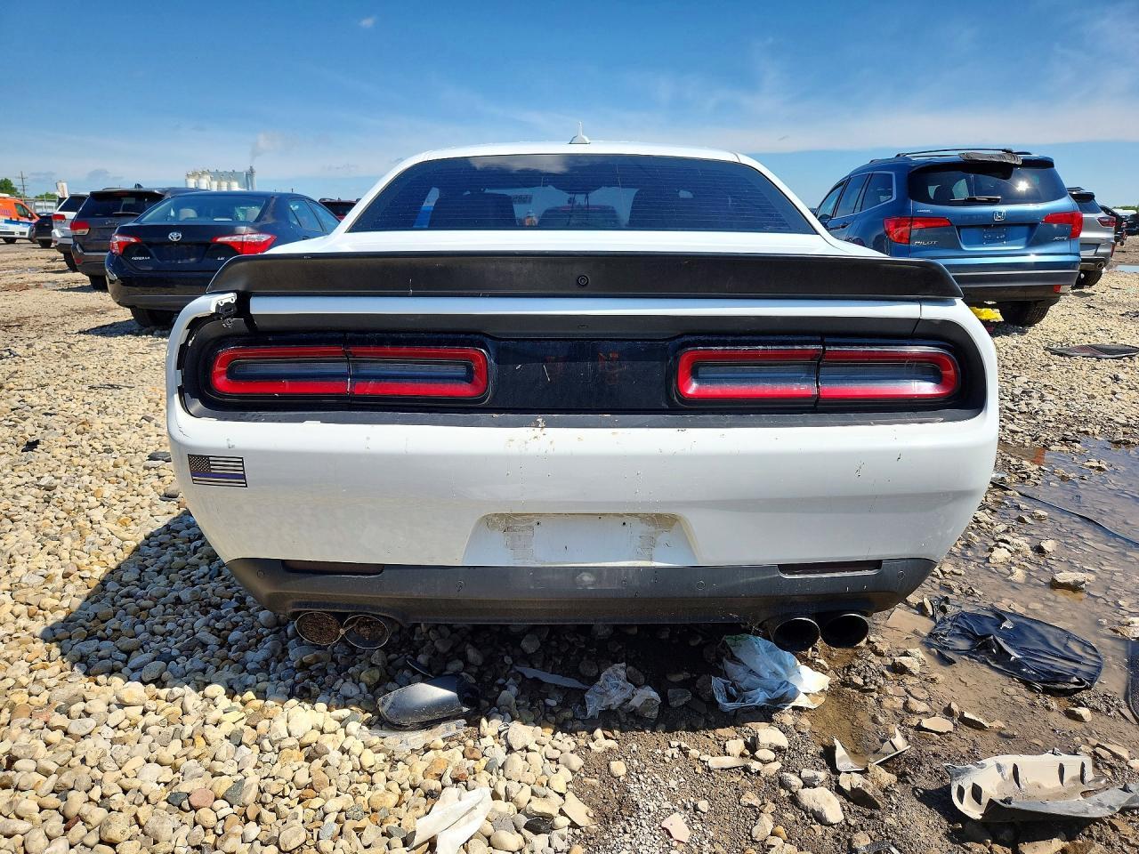 2016 Dodge Challenger Srt Hellcat - zdjęcie 6
