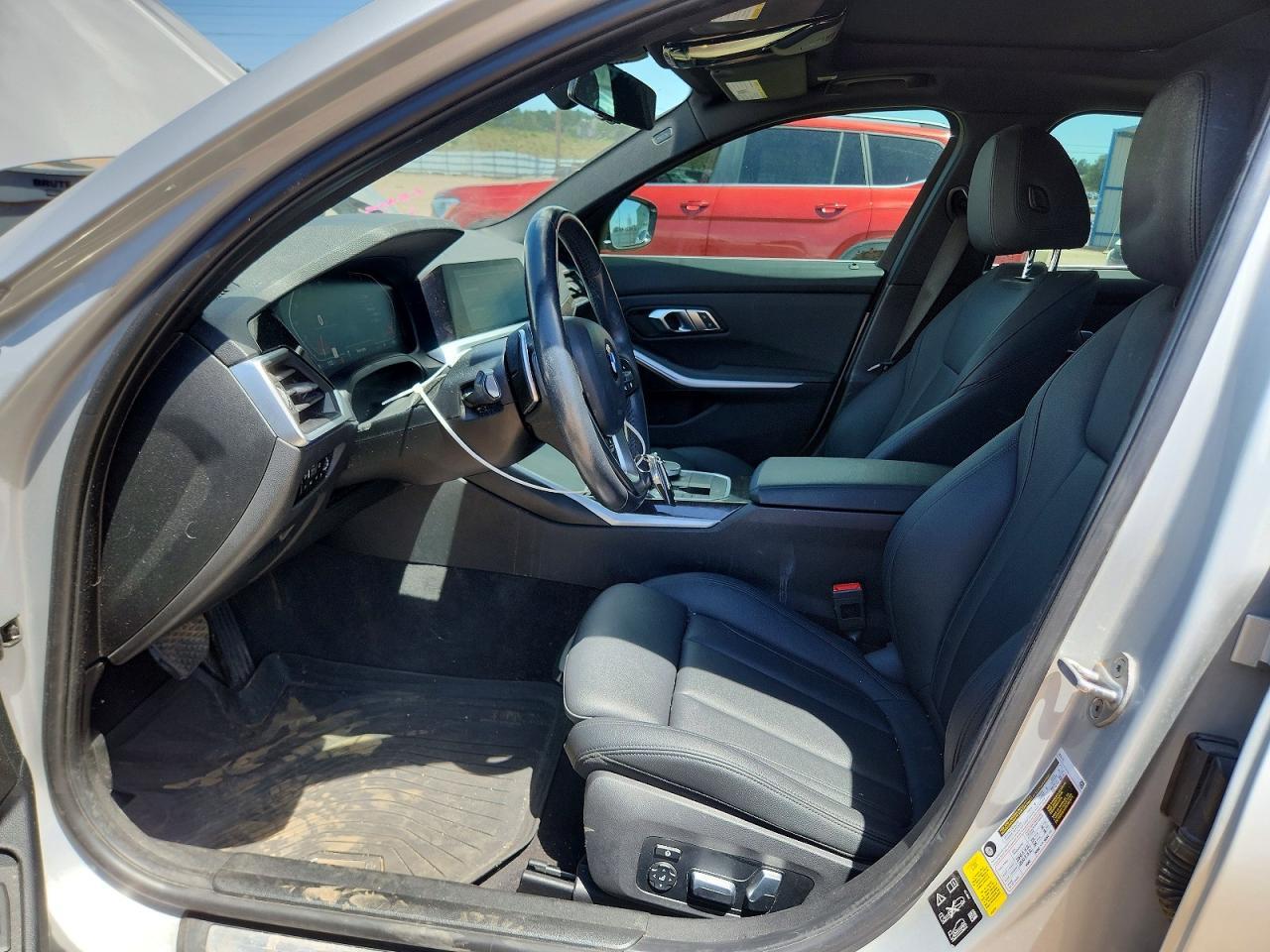 2020 BMW Seria 3 330i - zdjęcie 7