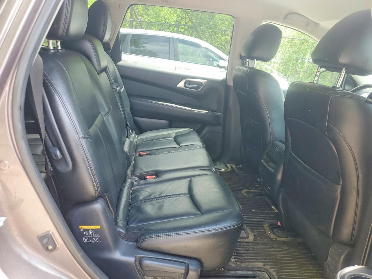 2014 Nissan Pathfinder S - zdjęcie 11