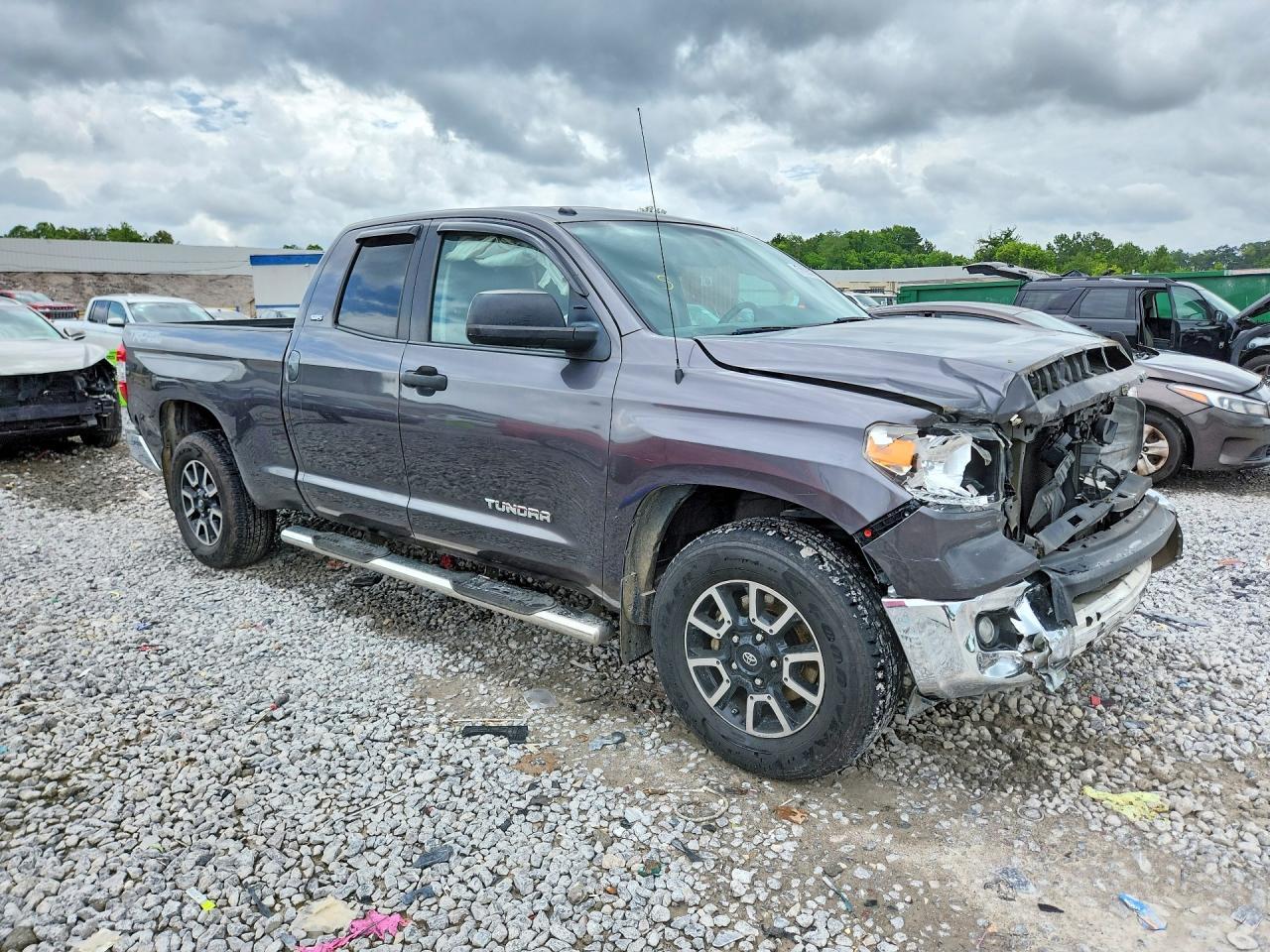 2016 Toyota Tundra Sr5 - zdjęcie 4