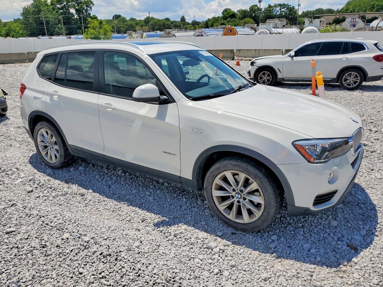 2015 BMW X3 xDrive28I - zdjęcie 4