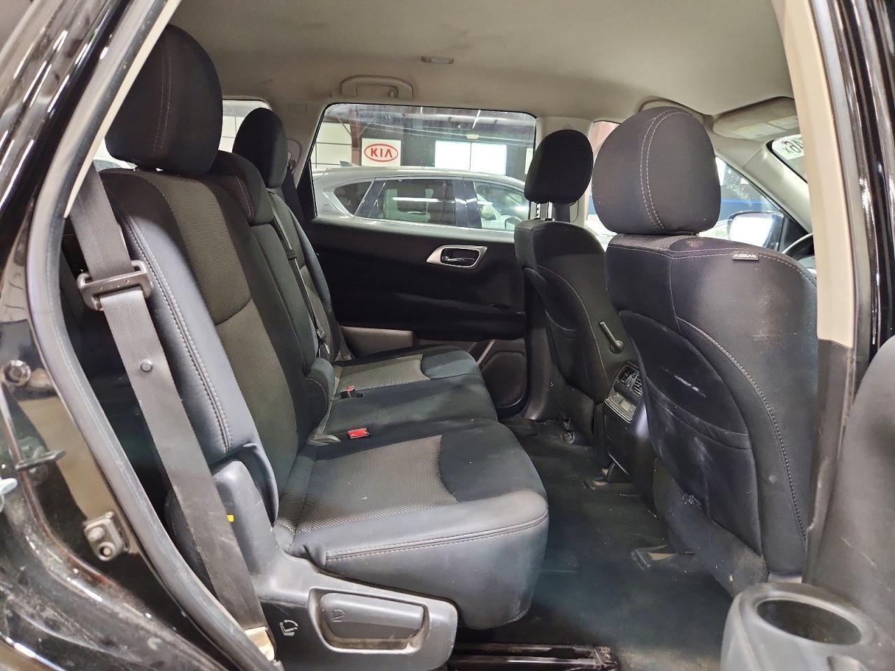 2017 Nissan Pathfinder S - zdjęcie 11