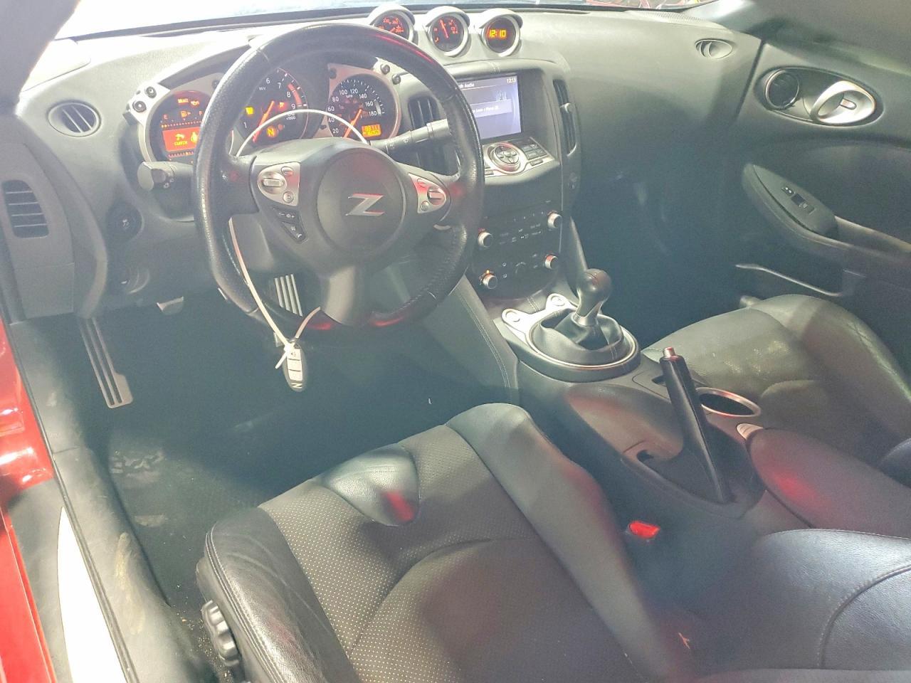 2014 Nissan 370Z Touring - zdjęcie 8