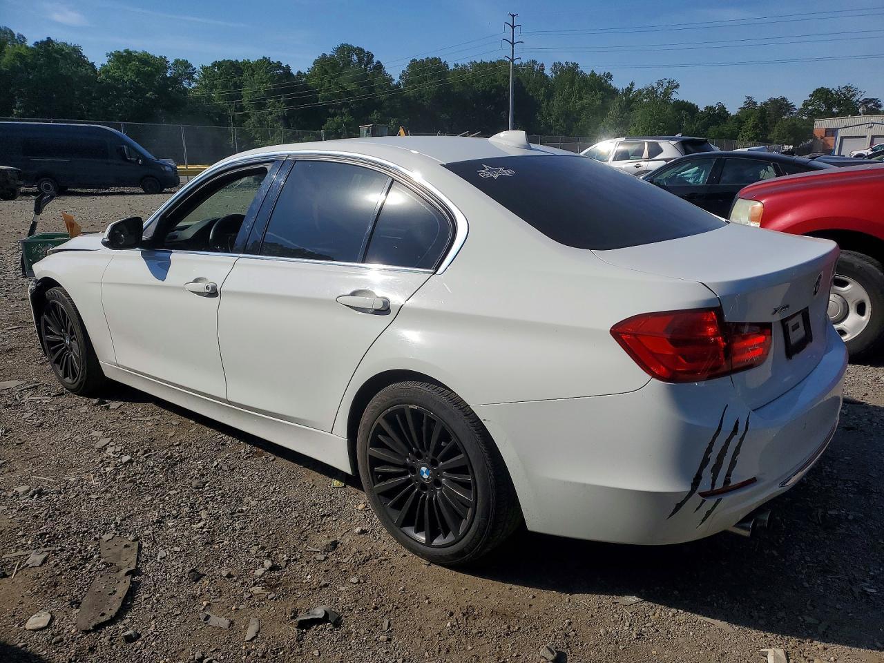 2015 BMW Seria 3 328i - zdjęcie 2