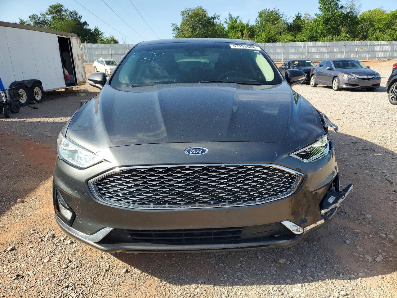 2019 Ford Fusion Titanium - zdjęcie 5