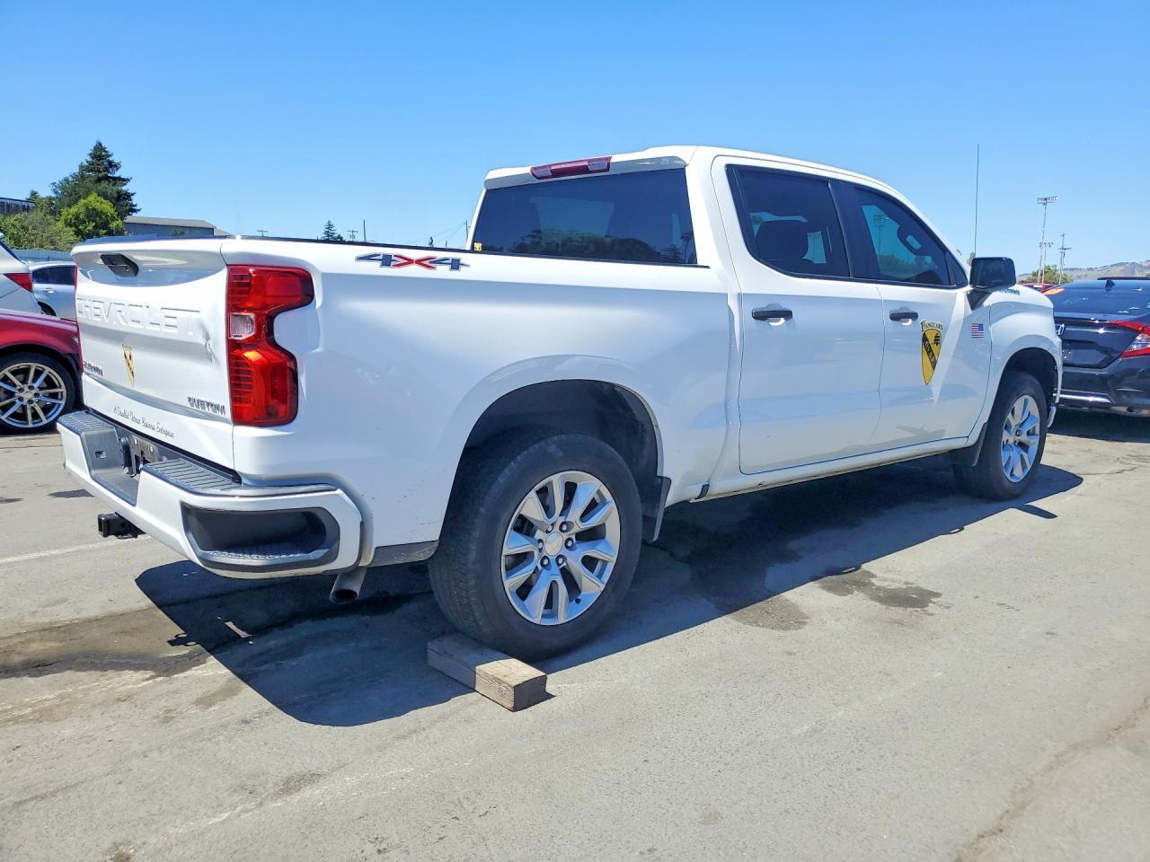 2022 Chevrolet Silverado Ltd K1500 Custom - zdjęcie 3