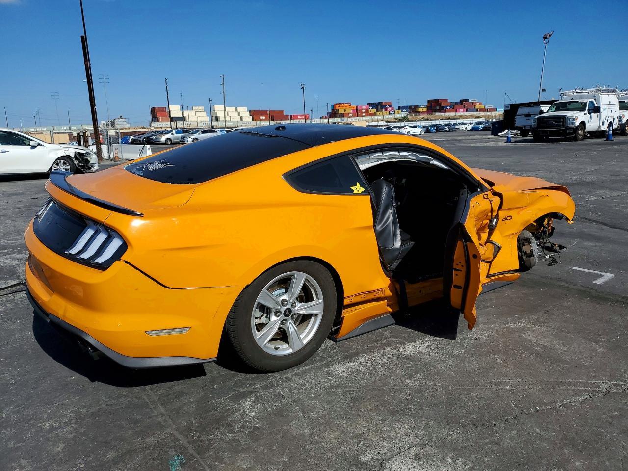 2019 Ford Mustang Gt - zdjęcie 3