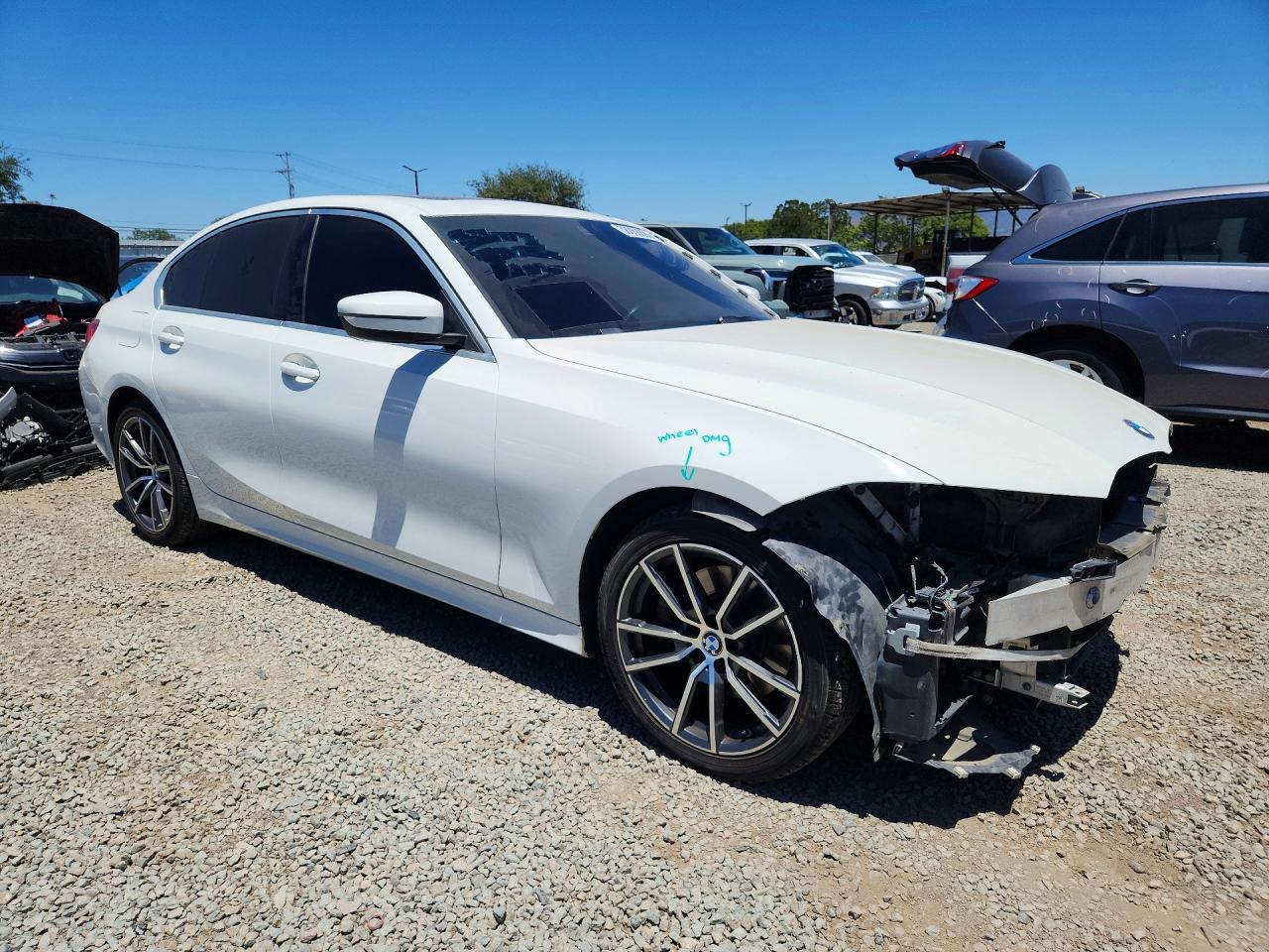 2020 BMW 330I - zdjęcie 4