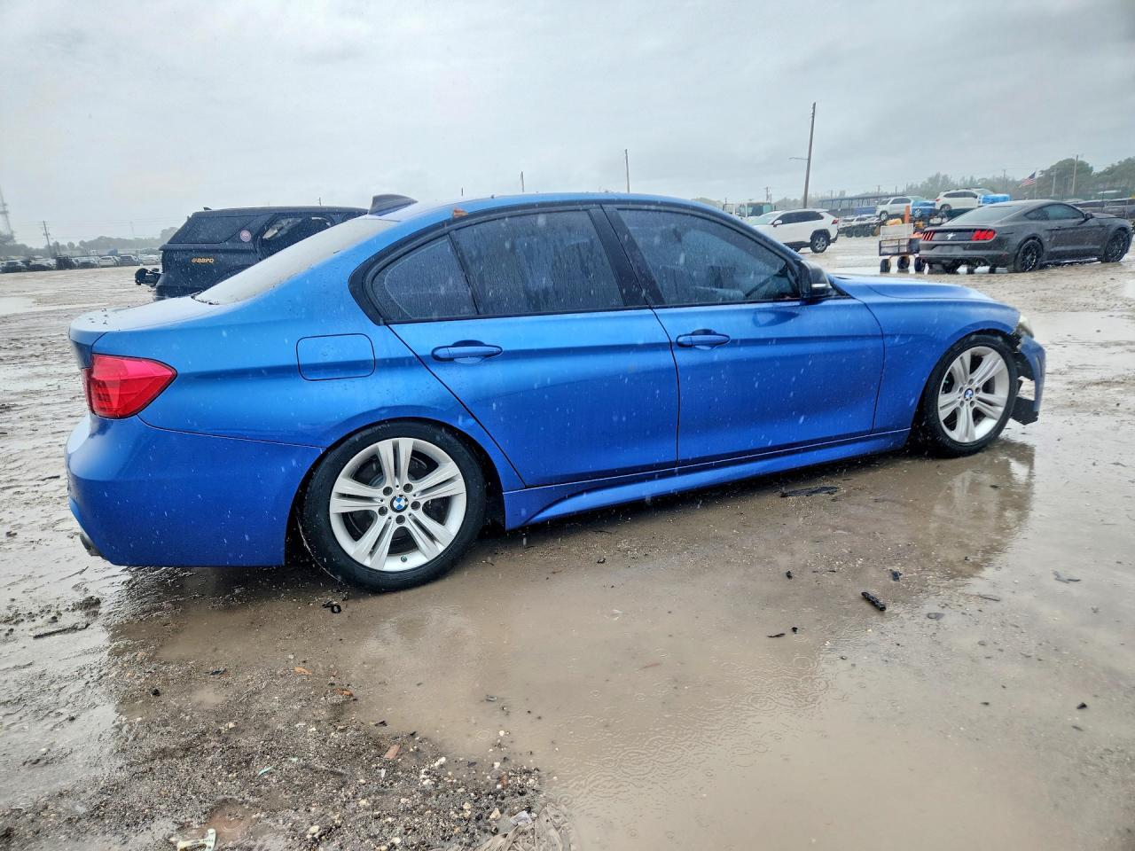 2013 BMW 328 I - zdjęcie 3