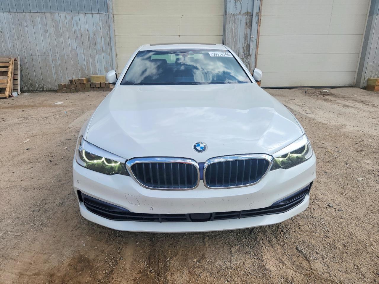 2020 BMW 530 Xi - zdjęcie 5