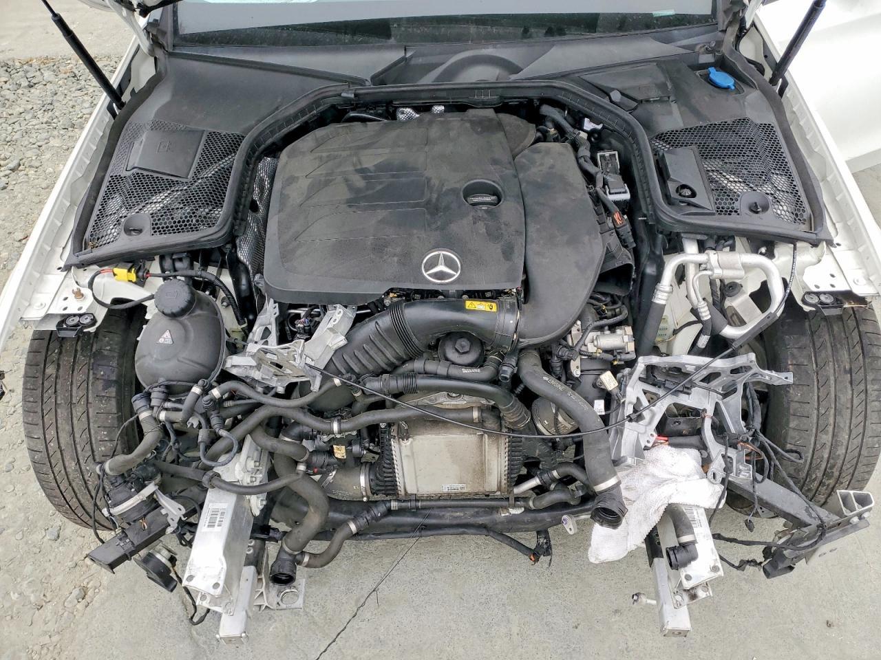2019 Mercedes-Benz C 300 - zdjęcie 11