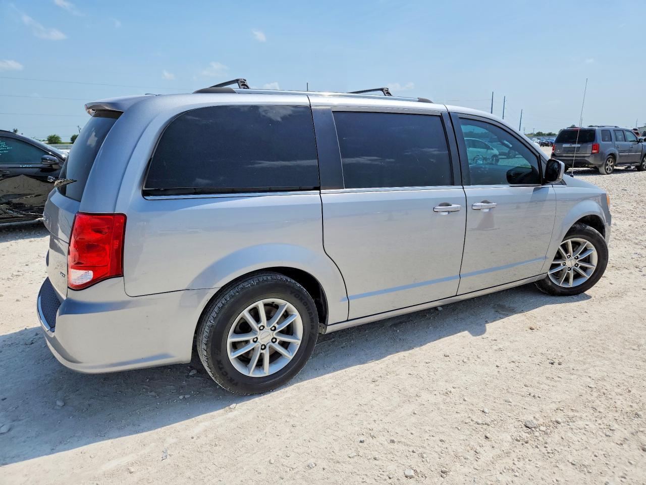 2020 Dodge Grand Caravan Sxt - zdjęcie 3