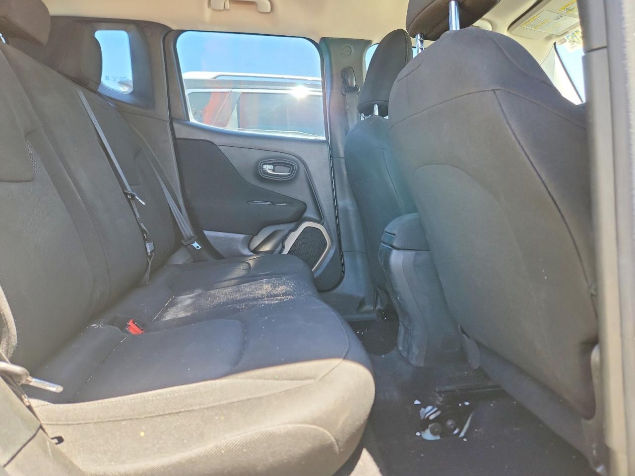 2016 Jeep Renegade Sport - zdjęcie 19
