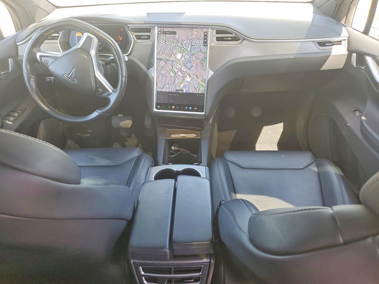 2017 Tesla Model X - zdjęcie 8