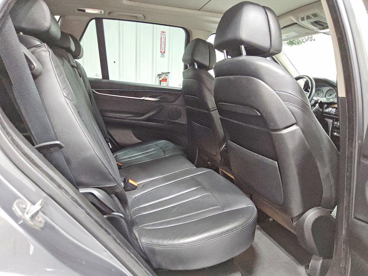 2015 BMW X5 xDrive50I - zdjęcie 11