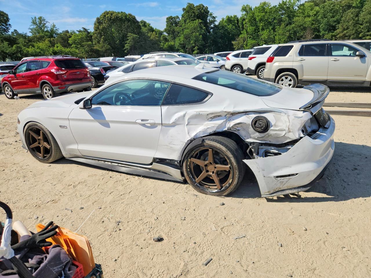 2020 Ford Mustang Gt - zdjęcie 2