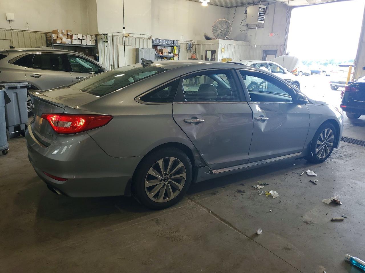 2017 Hyundai Sonata Sport - zdjęcie 3
