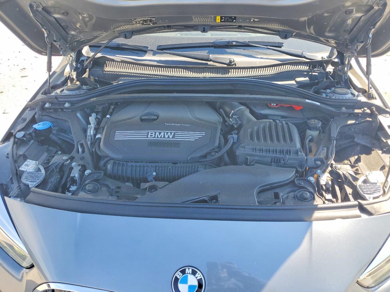 2022 BMW 228I - zdjęcie 11
