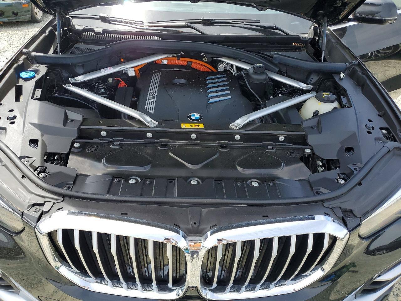 2021 BMW X5 xDrive45E - zdjęcie 12