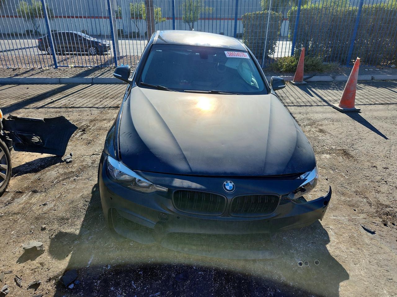2016 BMW 320I - zdjęcie 5