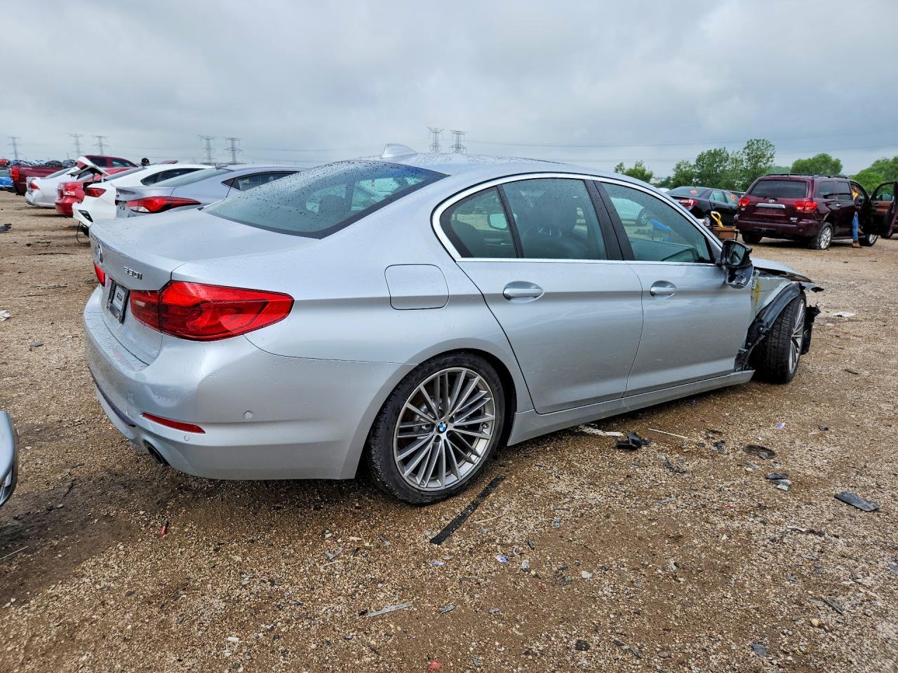 2019 BMW 530 Xi - zdjęcie 3
