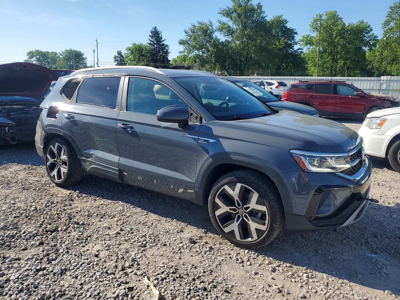 2022 Volkswagen Taos Sel - zdjęcie 4