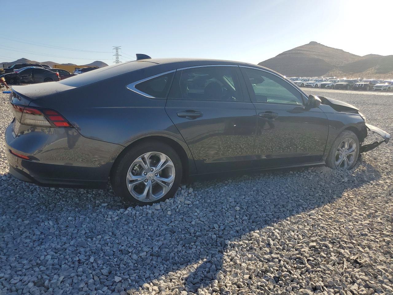 2025 Honda Accord Lx - zdjęcie 3