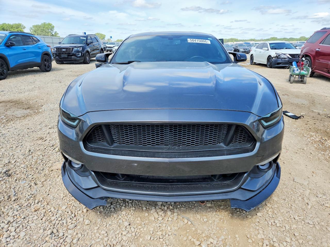 2017 Ford Mustang - zdjęcie 5